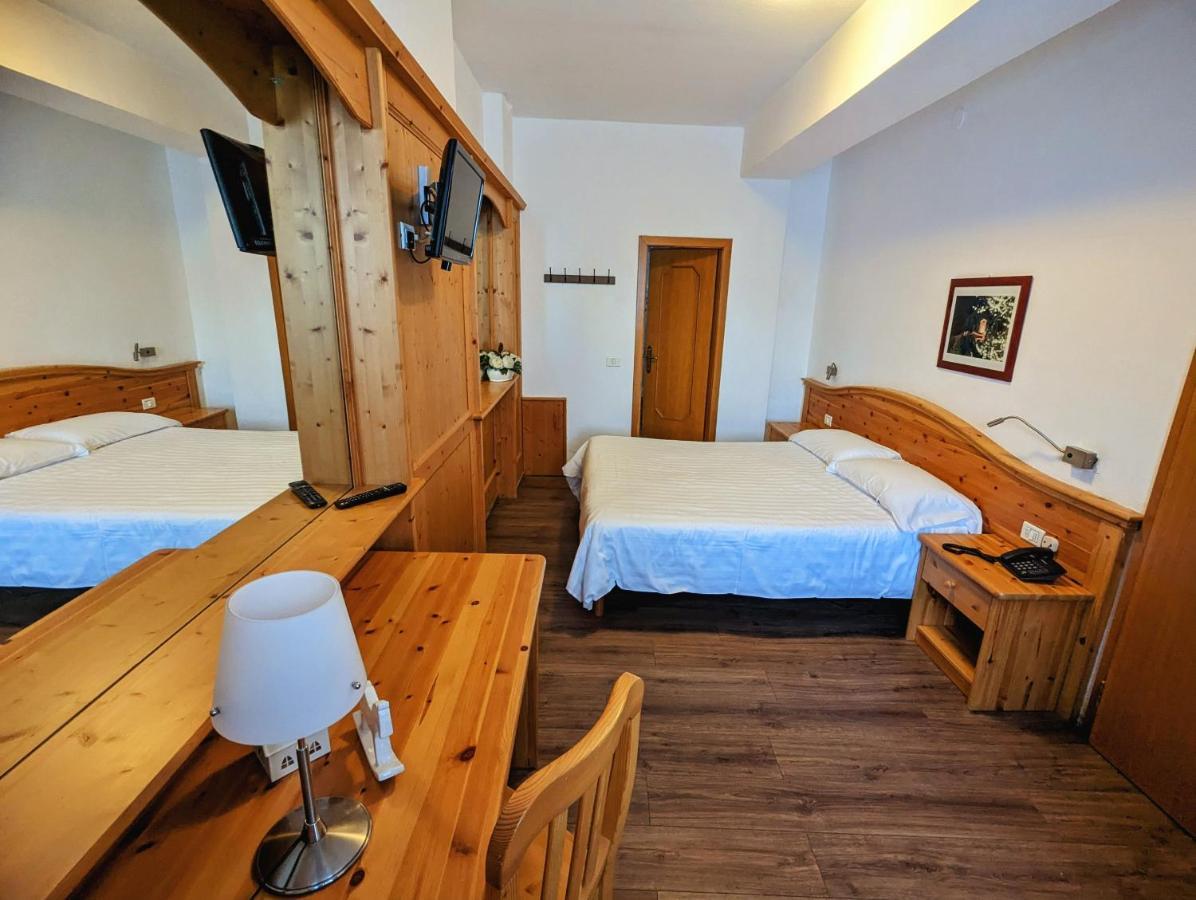 Hotel Cova Pellizzano Luaran gambar